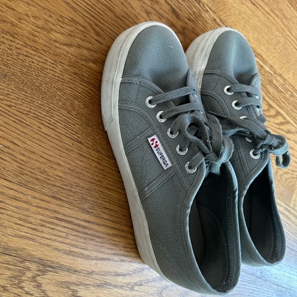 Superga worn once grey platform sneakers sz 7.5 - Picture 2 of 6